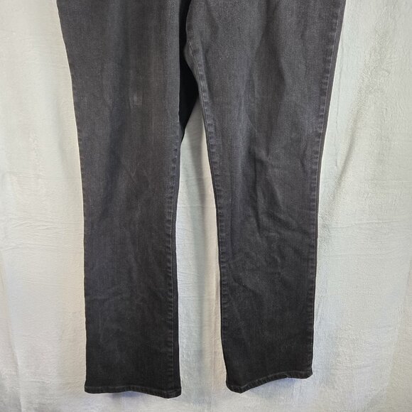 Lee Relaxed Fit at the waist Straight Women's size 16 Black Denim Jeans - Picture 3 of 10